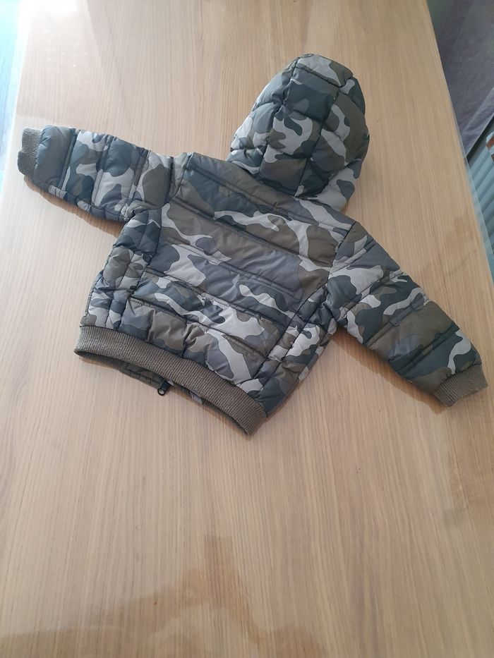 Doudoune Benetton 90 cm 18/24 mois - photo numéro 2