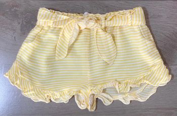 Short Zara 12/18 mois à volants