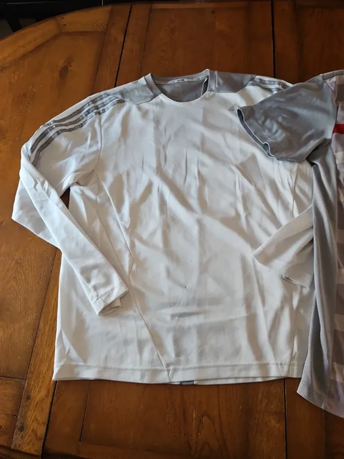 1 tee shirt manches courteS et 1 manches longues - photo numéro 2