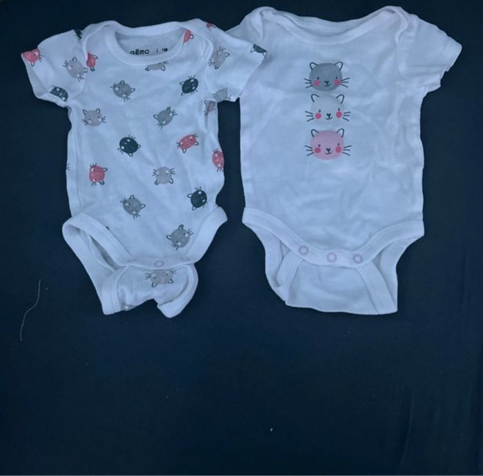 Lot de 16 bodys 1/3 mois - photo numéro 5