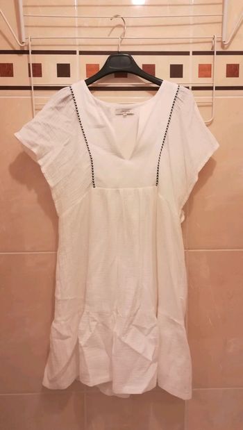 Robe blanche neuve T1 (34/36) - V92B