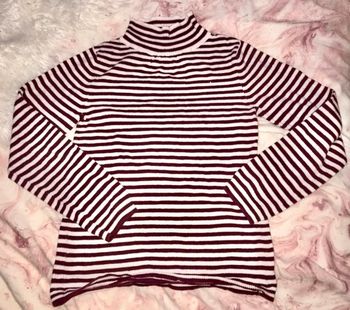 Pull léger rayé bordeaux bon état taille 5/6 ans bon état marque tex