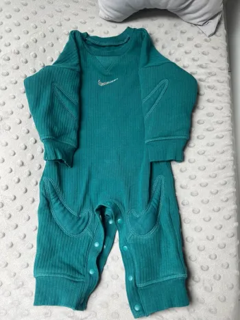 combi nike bebe