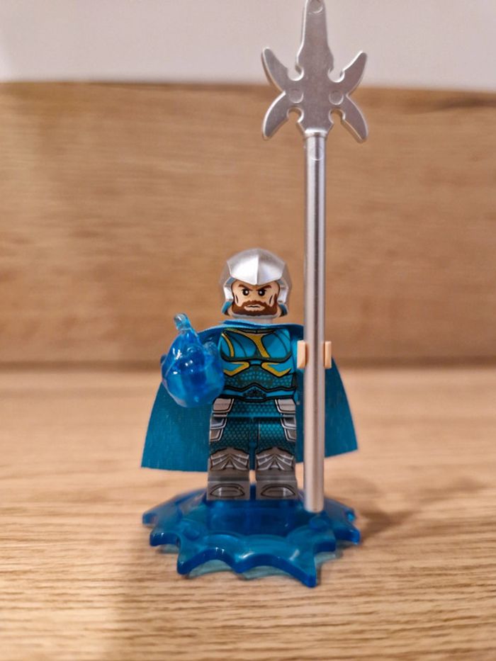 Figurine type lego Aquaman DC Comics - photo numéro 3