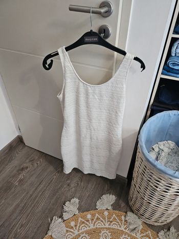 Robe moulante dentelle blanc