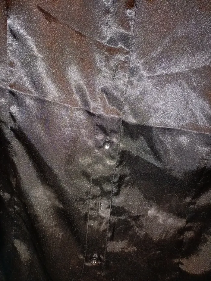 Chemise satiné noire - photo numéro 3