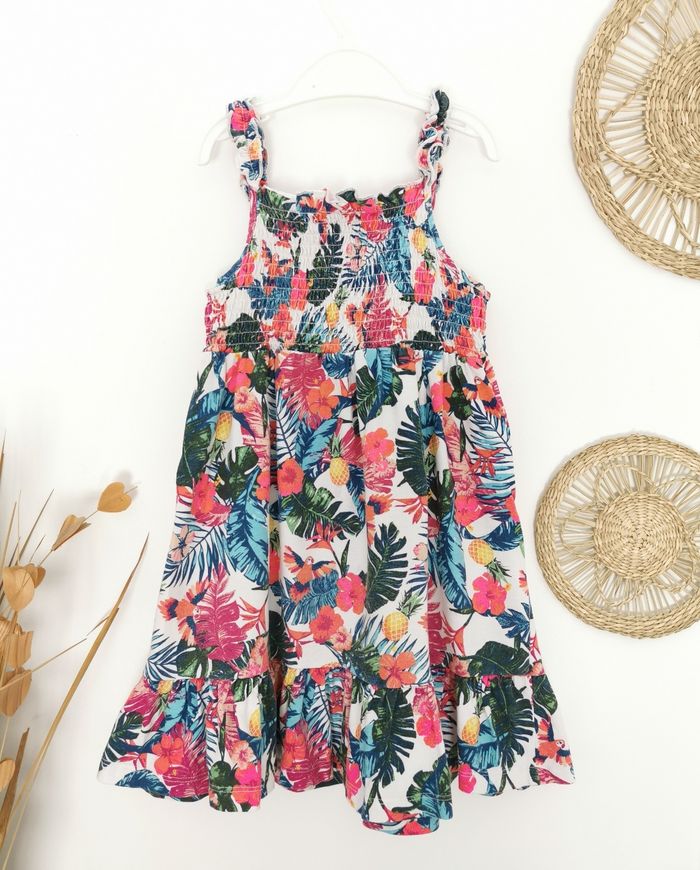 Robe d'été tropicale fleurie perroquet volantée et smockée C&A 5 Ans - photo numéro 6