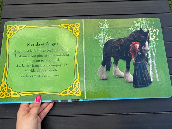 🌺Mon premier livre puzzle Disney Rebelle🌺 - photo numéro 3