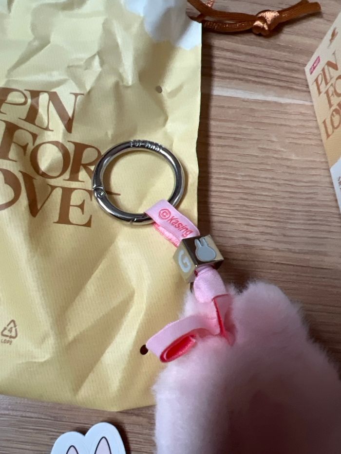 Labubu Pin for Love G - photo numéro 5