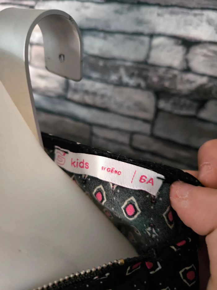 🖤 Magnifique tunique légère Gémo taille 6 ans 🖤 - photo numéro 3