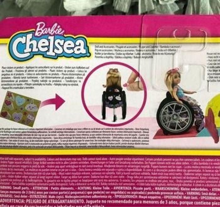 Barbie chelsae en fauteuil roulant - photo numéro 3