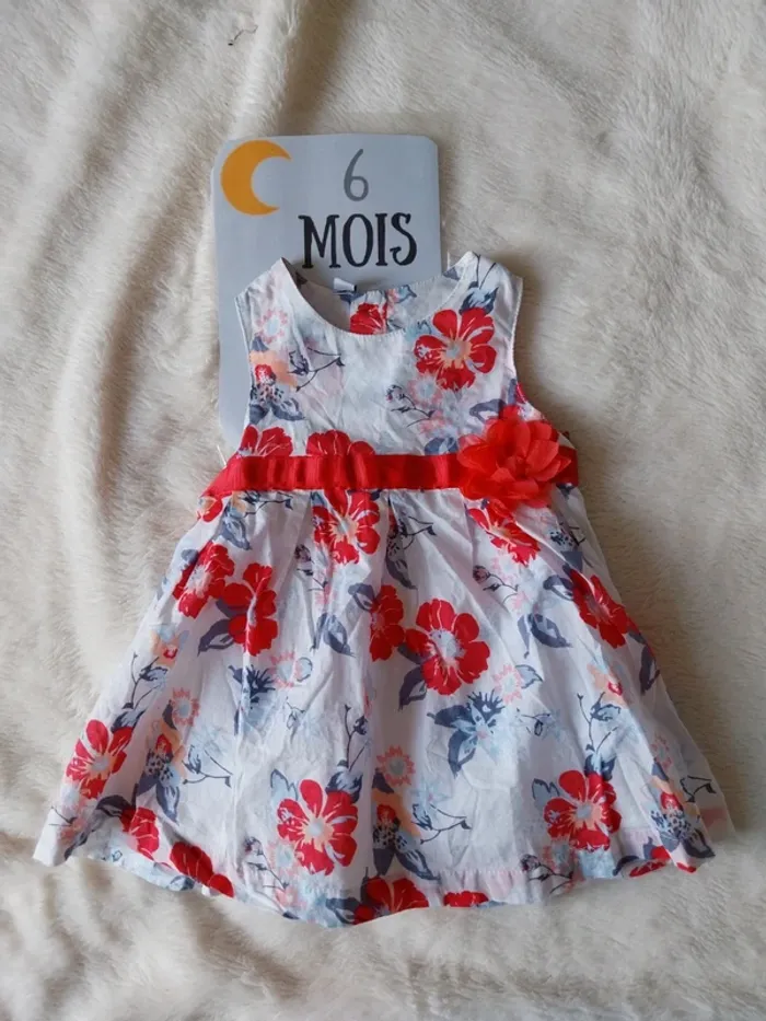 Robe 6 mois - photo numéro 3