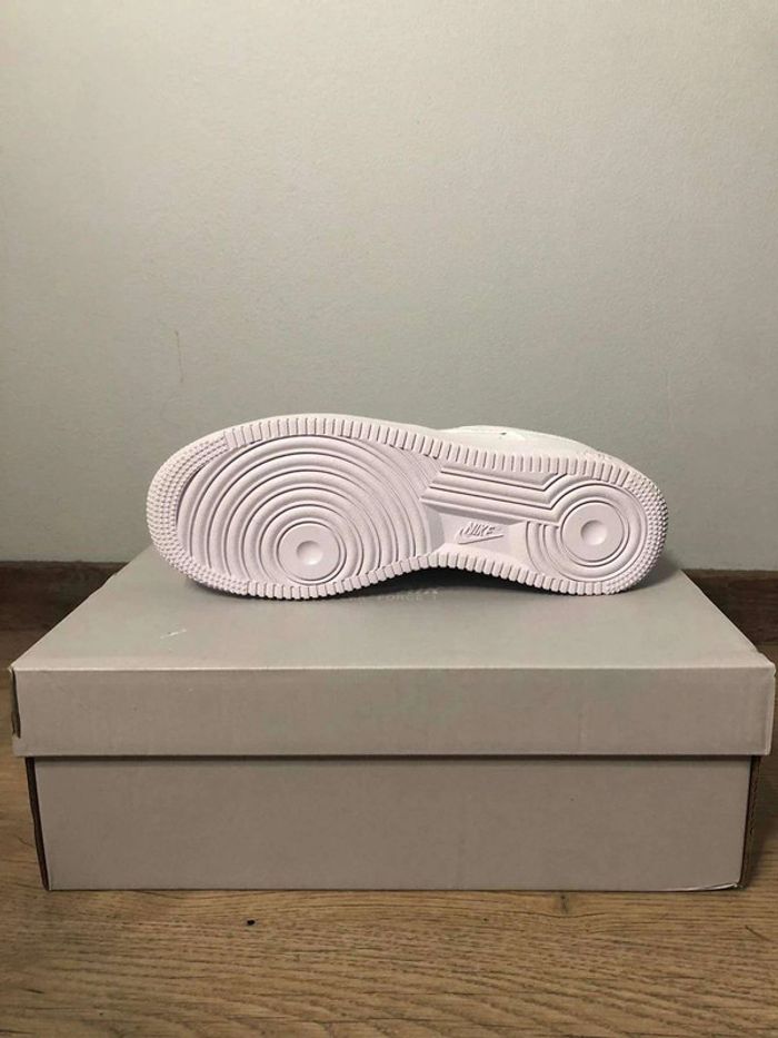 Nike Air Force 1 Low '07 White 43 - photo numéro 4