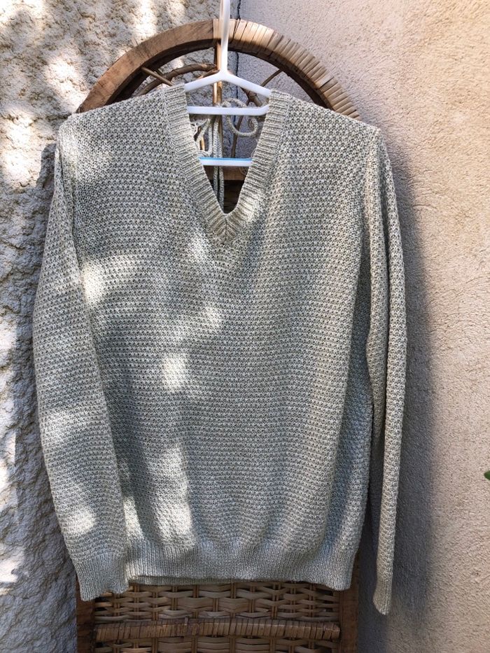 Pull ouvert dans le dos  bachelorette - photo numéro 2