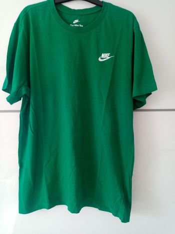 Tee shirt nike