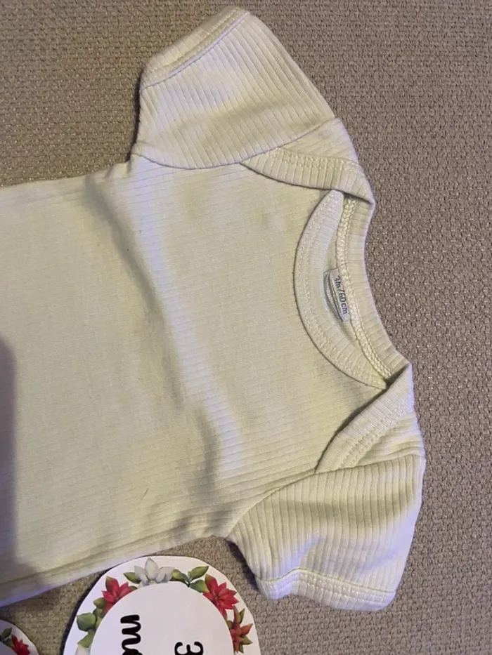 Body petit bateau manches courtes 3 mois - photo numéro 2