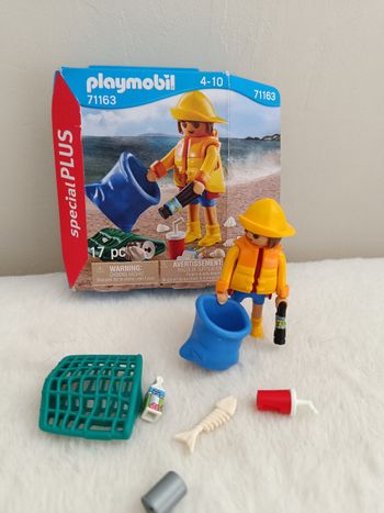 Playmobil 71163 bénévole ramassage de dechets