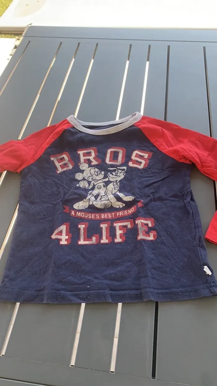 Lot 2 tee-shirts GAP XS (4-5 ans) - photo numéro 3