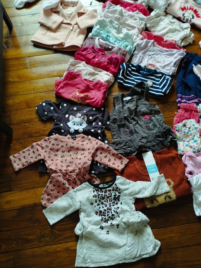 Gros lot fille 6 mois - photo numéro 2