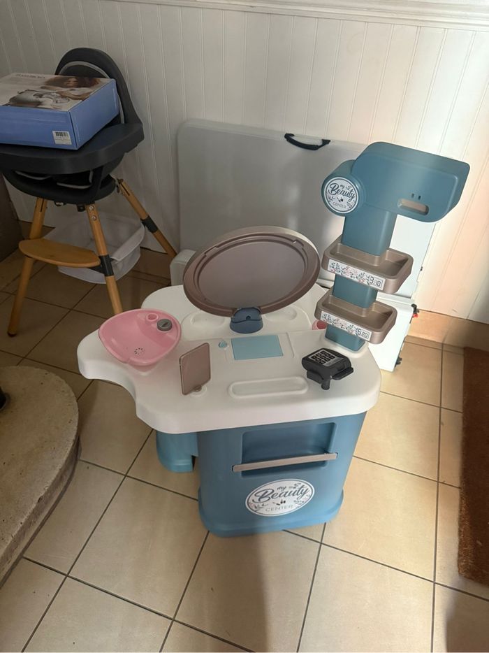 Coiffeuse et institut de beauté pour enfant - photo numéro 3