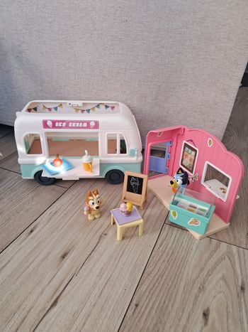 Lot bluey : camion de glaces + glacier
