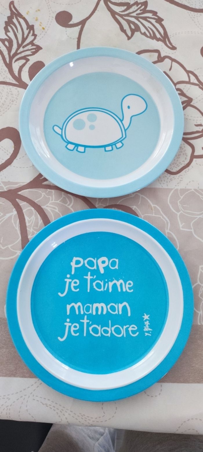 Deux assiettes
