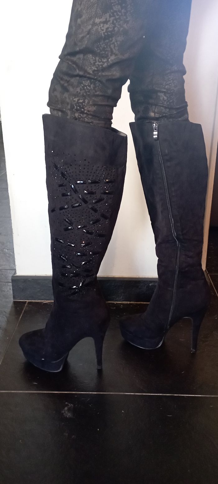 Bottes a talons - photo numéro 2