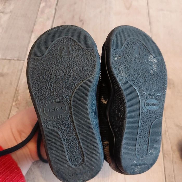 Lot baskets + chaussons taille 21 - photo numéro 7