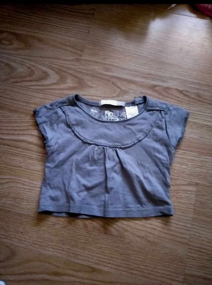 Lot de 4 tee shirt. Manches courtes. Bébé fille . Taille 18 mois - photo numéro 4