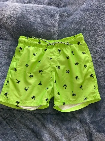 Short de bain vert fluo