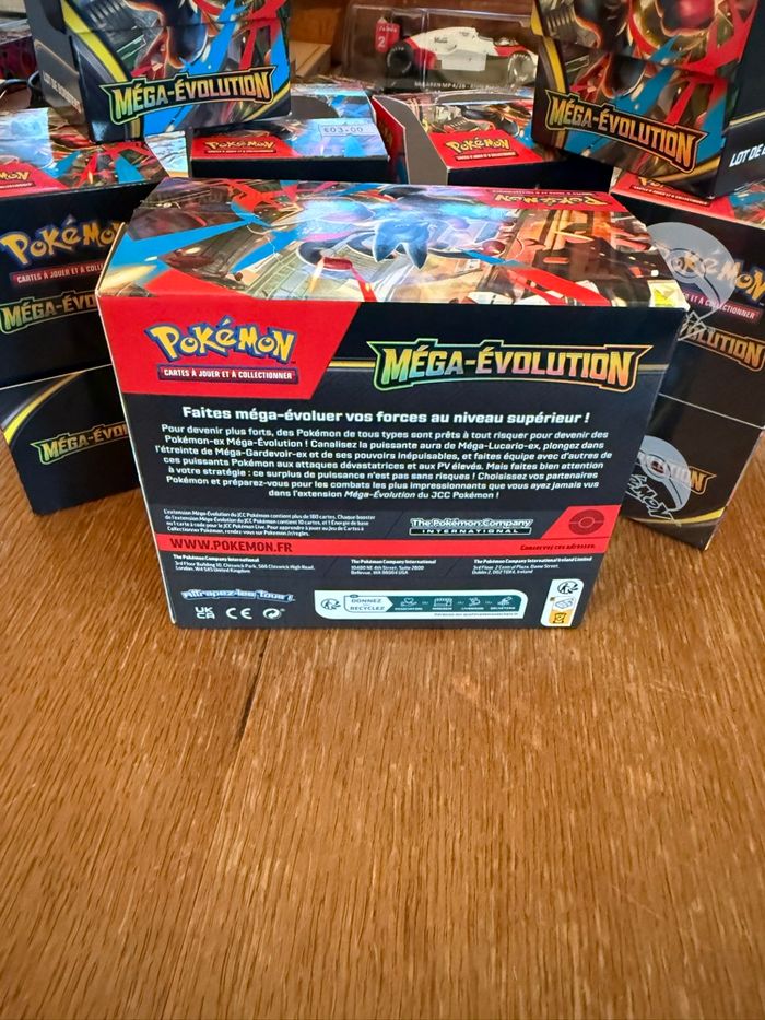 Display Pokémon Mega Évolution Reconditionné - photo numéro 3