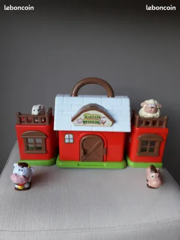 Petite maison ferme avec animaux