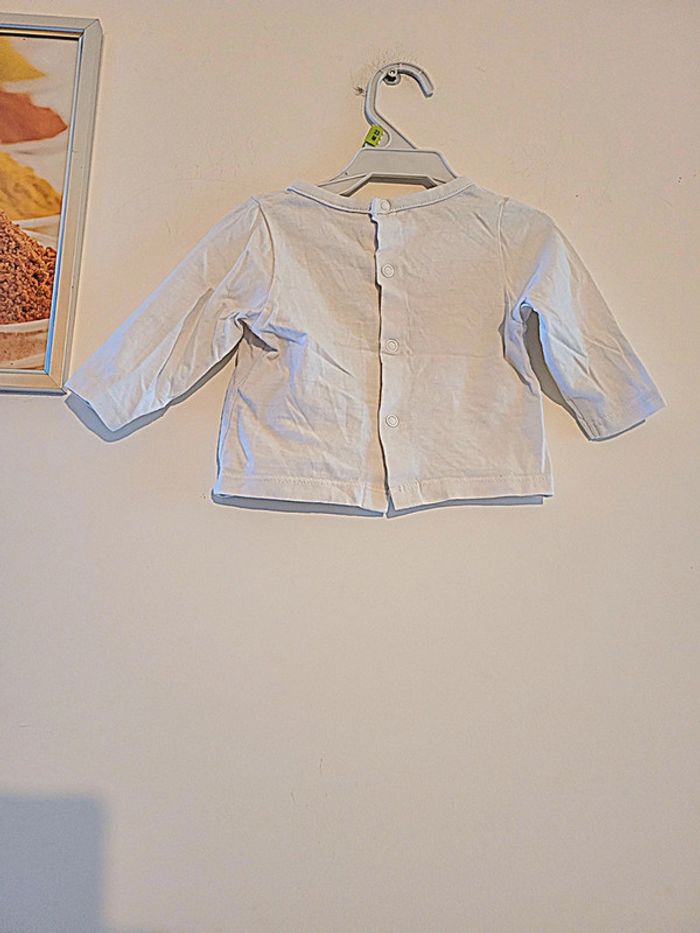 T shirt manches longues "tape à l œil" taille 3 mois - photo numéro 4
