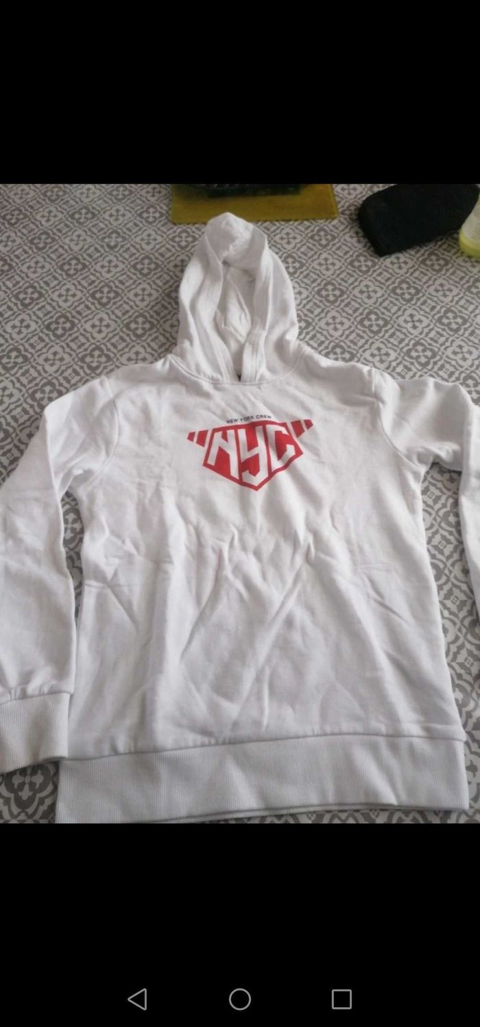 Pull a capuche 12 ans
