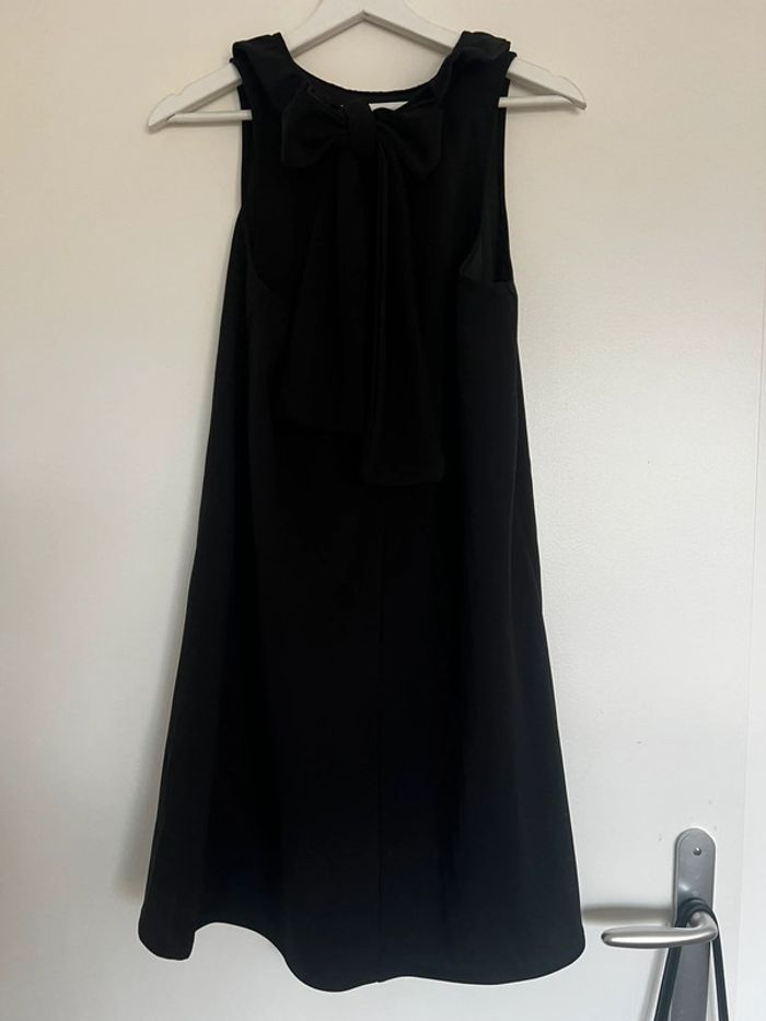 Robe noir - photo numéro 3
