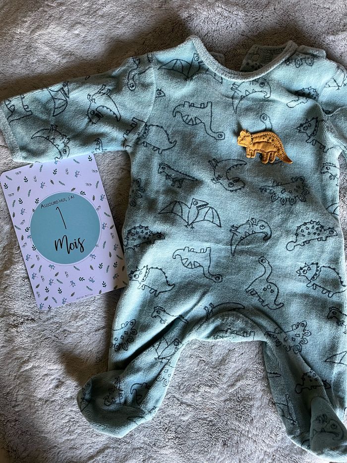 Pyjama 1 mois - photo numéro 3