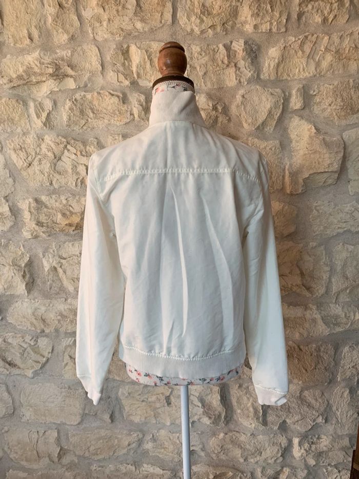 Veste de sport Nike taille M - photo numéro 2