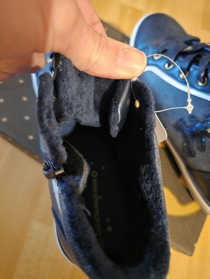 NEUVES (non portées) 🏷🏷🩷😍🤩superbes baskets chaudes pointure 35 fille🩷😍🤩 - photo numéro 8