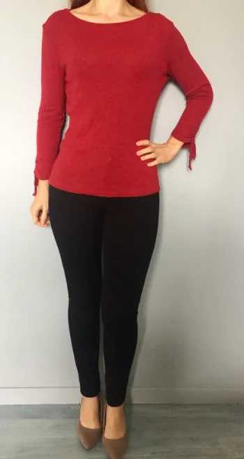 Pull rouge à paillettes
