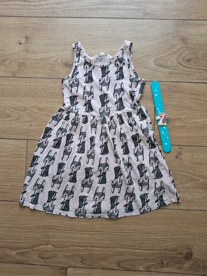 Robe H&M 6 ans très bon état - photo numéro 2