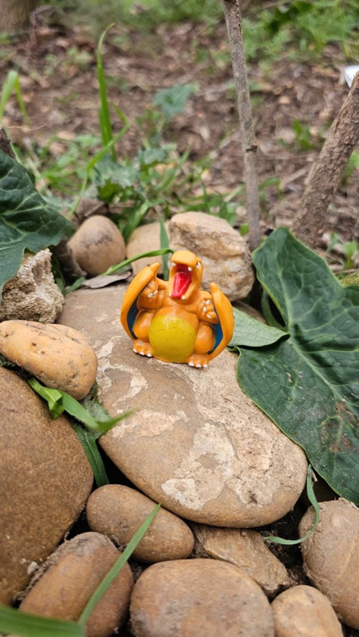 Super figurine Pokemon Nintendo bondai Dracaufeu - photo numéro 2