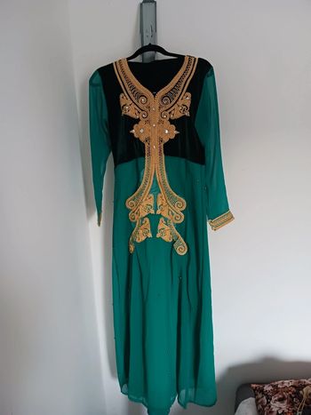 Robe de soirée verte/rouge/bleue avec ceinture T.L