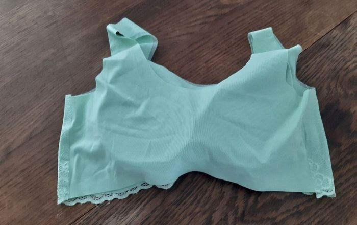 Soutien gorge - photo numéro 2