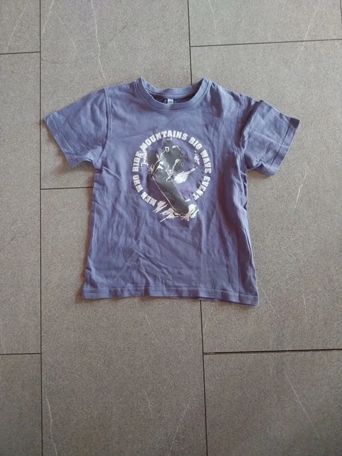 Tee shirt surf