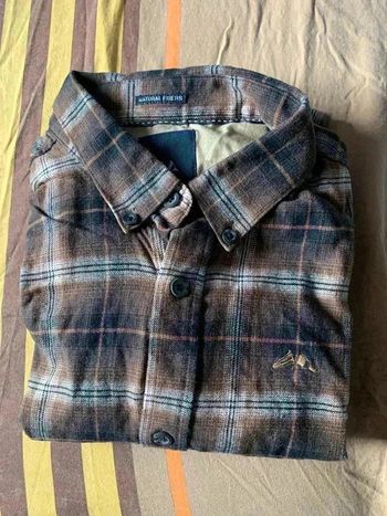 Chemise manche longue marron à carreaux