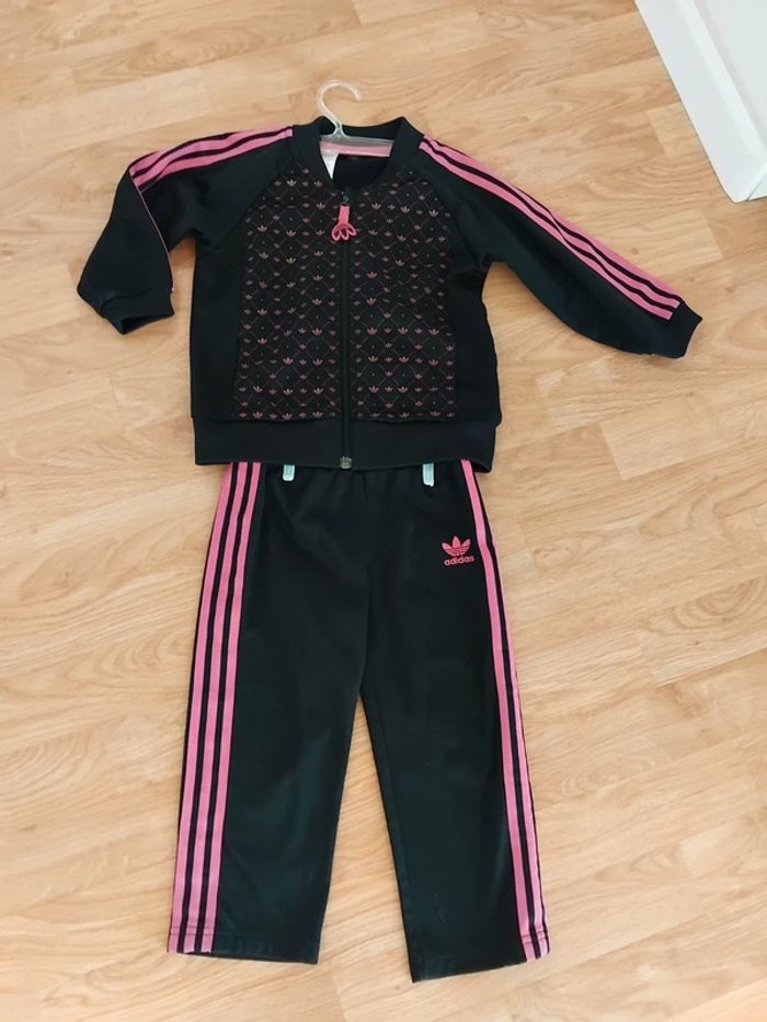 Ensemble jogging Adidas taille 92 fille (2/3ans - photo numéro 3