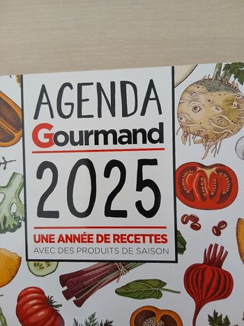 Agenda gourmand 2025 annee de recettes avec des produits de saison
