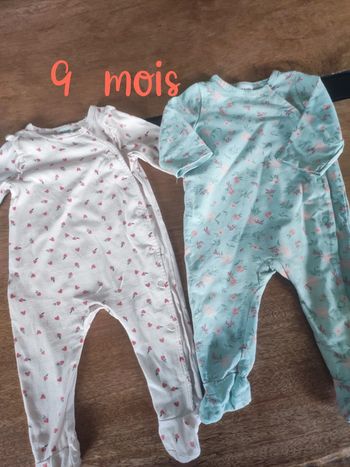 Lot de deux pyjamas TAO