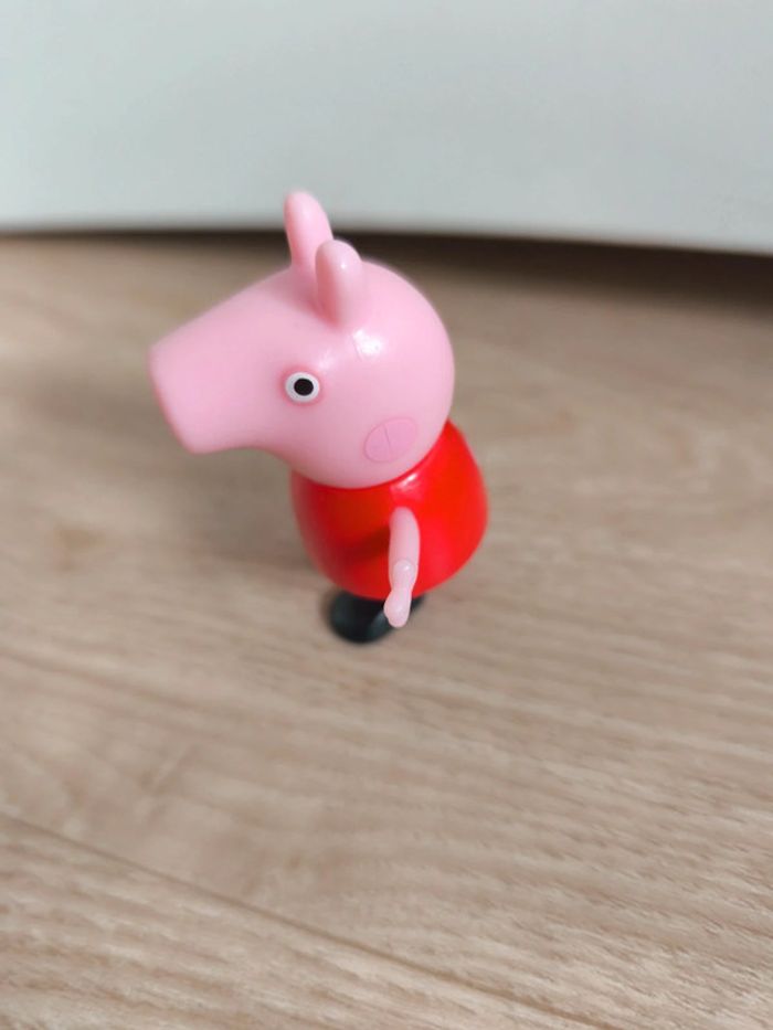 Figurine Peppa pig - photo numéro 4