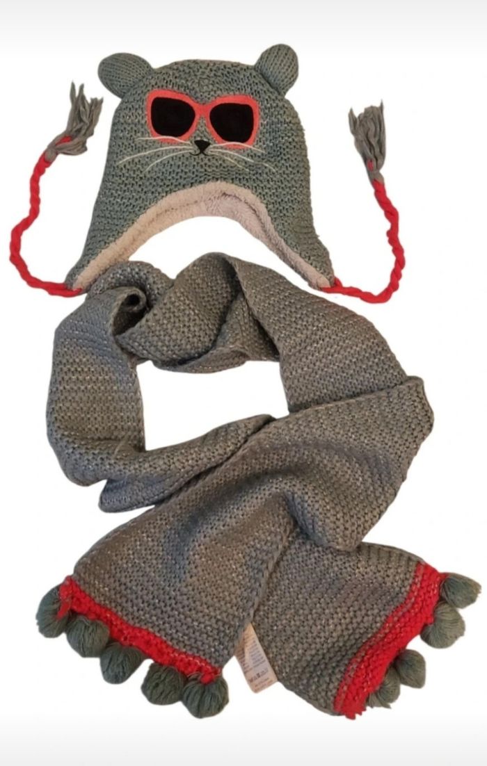 Bonnet châle pour fille H&M. Ensemble H&M